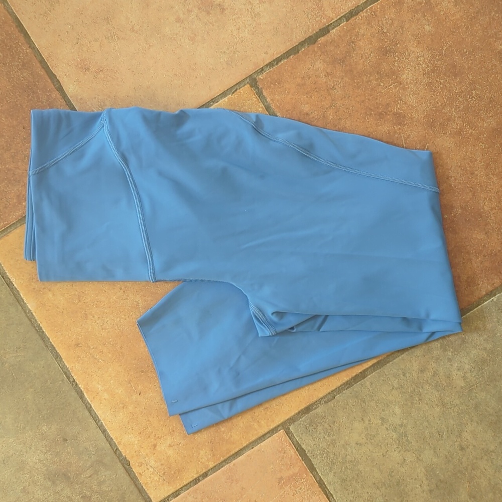 Base Pace HR Crop 23" Blue Nile leggings